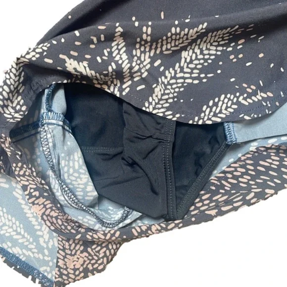 Maaji Running shorts - Picture 2 of 9